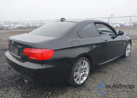 2011 BMW 335I xDrive z USA, uszkodzony, nr VIN WBAKF9C56BE619899